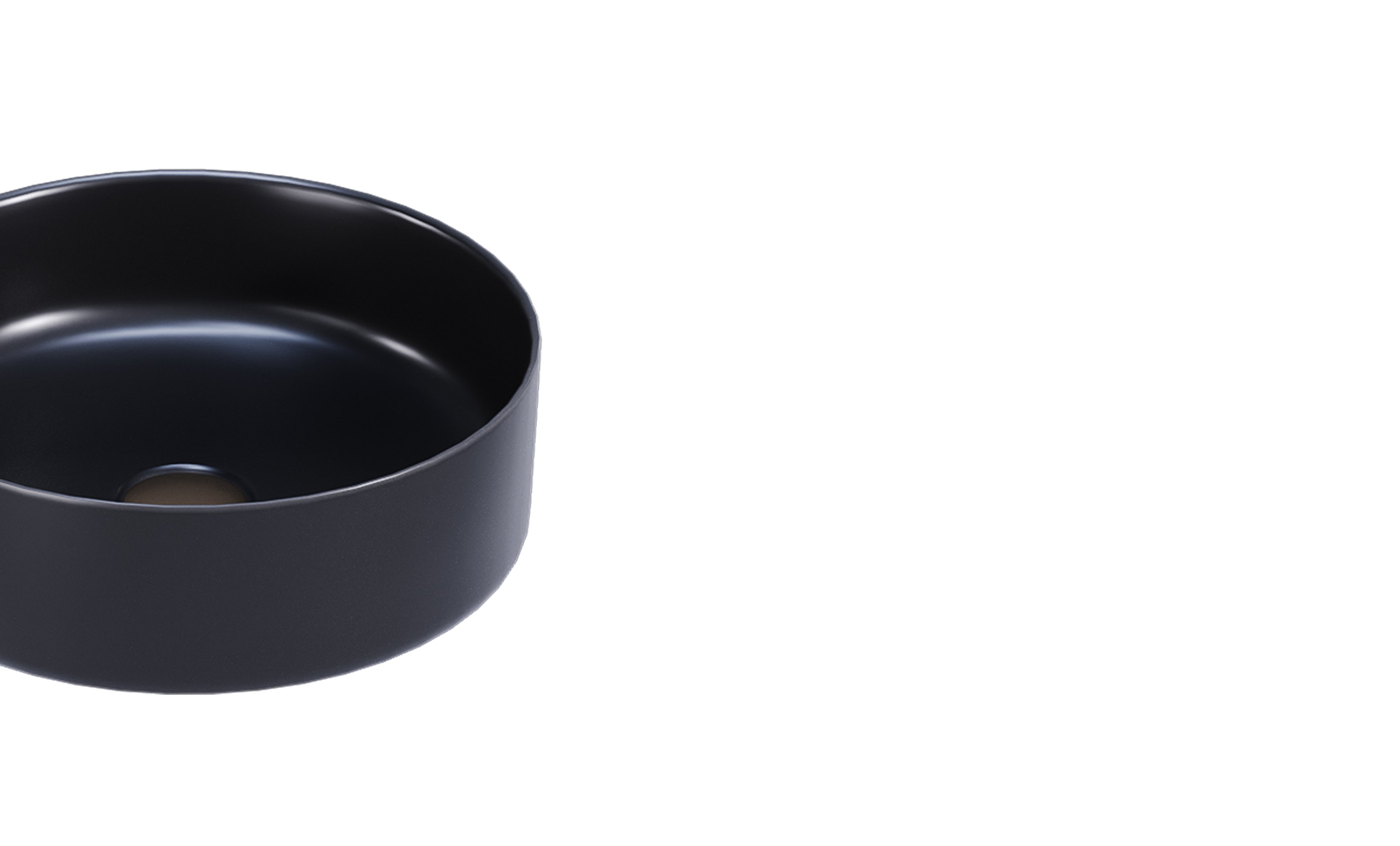 Disponível em Preto Mate